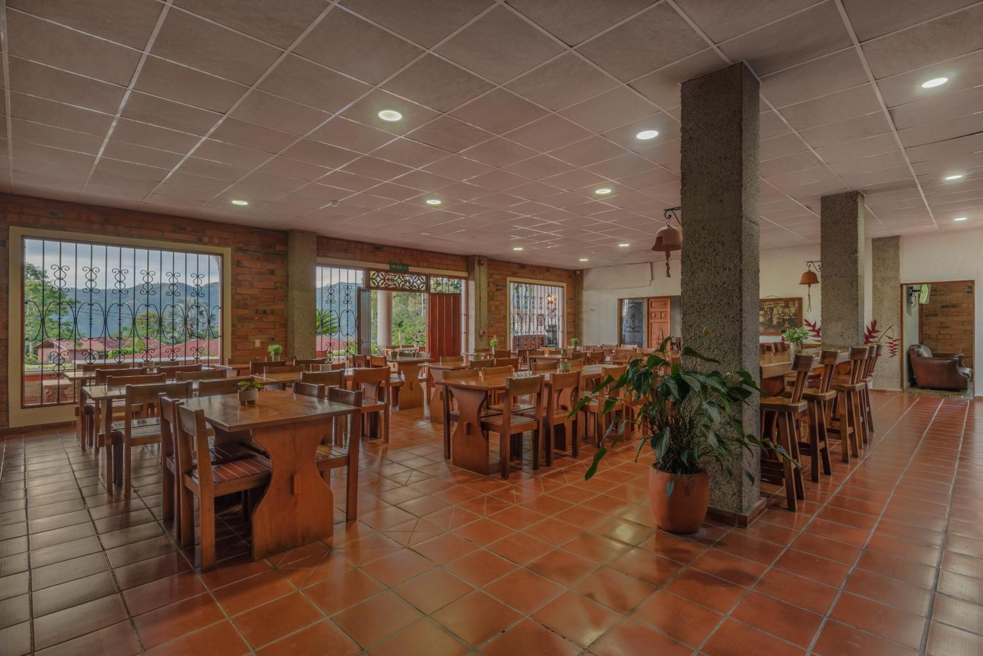 Granja Del Cafe Hotel Y Centro De Convenciones Venecia  Kültér fotó