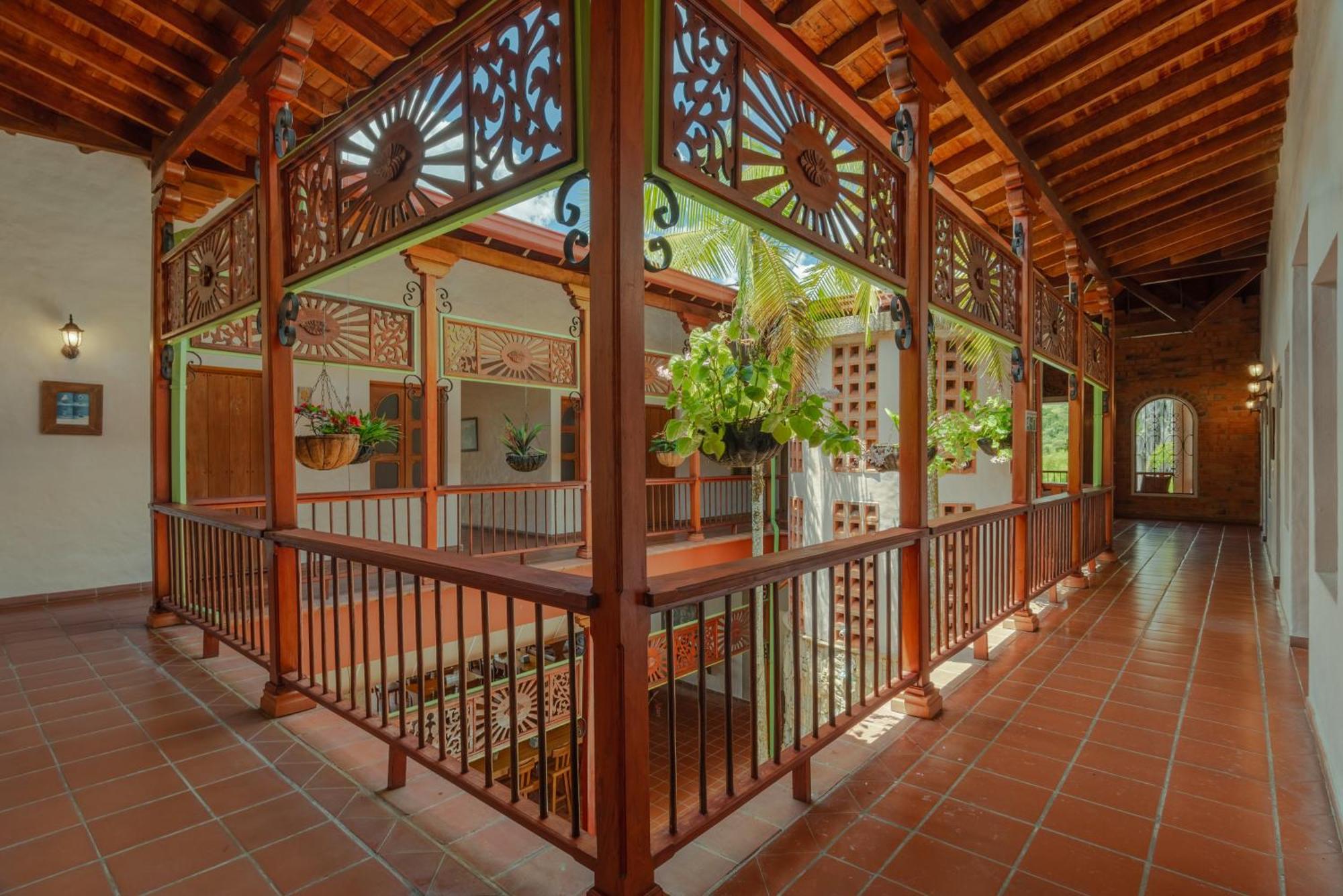 Granja Del Cafe Hotel Y Centro De Convenciones Venecia  Kültér fotó